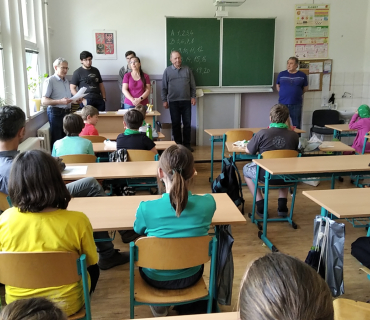 ZLATÁ VČELA