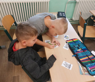 BAREVNÝ BĚHACÍ DIKTÁT VE 2. TŘÍDĚ