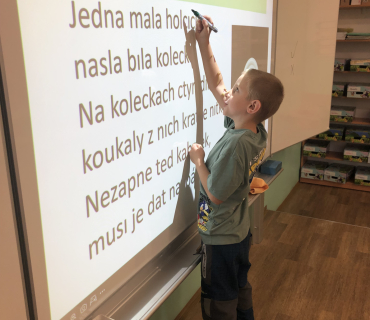 KNOFLÍKOVÝ DEN