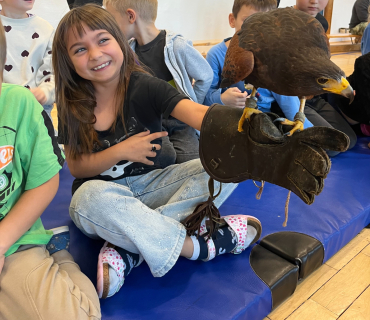 DRAVCI V TĚLOCVIČNĚ