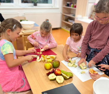 SALÁTY V DRUŽINĚ 1. TŘÍDY