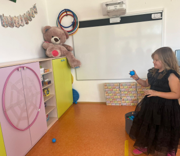 STRAŠIDELNÁ PÁRTY V DRUŽINĚ 1. TŘÍDY