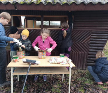 NATÍRÁNÍ VČELÍNU