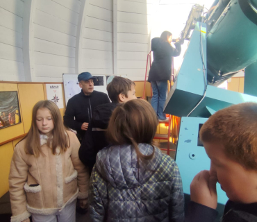 EXKURZE DO HVĚZDÁRNY