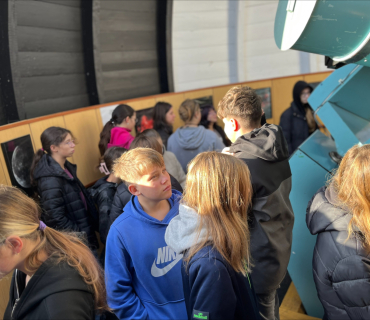 EXKURZE DO HVĚZDÁRNY