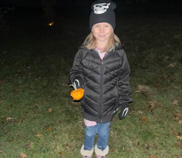 SE SVĚTÝLKY ZA STRAŠIDLY