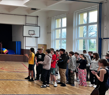 VÁNOČNÍ TURNAJ VE VYBÍJENÉ