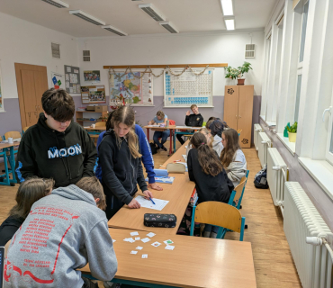 VÁNOČNÍ MATEMATIKA V 8. TŘÍDĚ