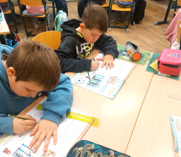 GEOMETRIE VE TŘETÍ TŘÍDĚ