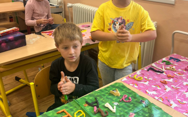 JAK SE UČÍ PRVŇÁCI