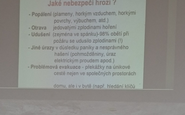 HASIČI VE ŠKOLE